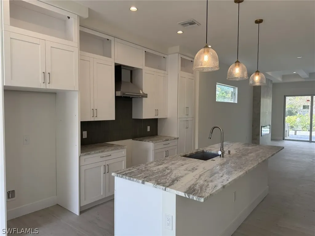 1017 Frank Whiteman Boulevard Naples FL 34103