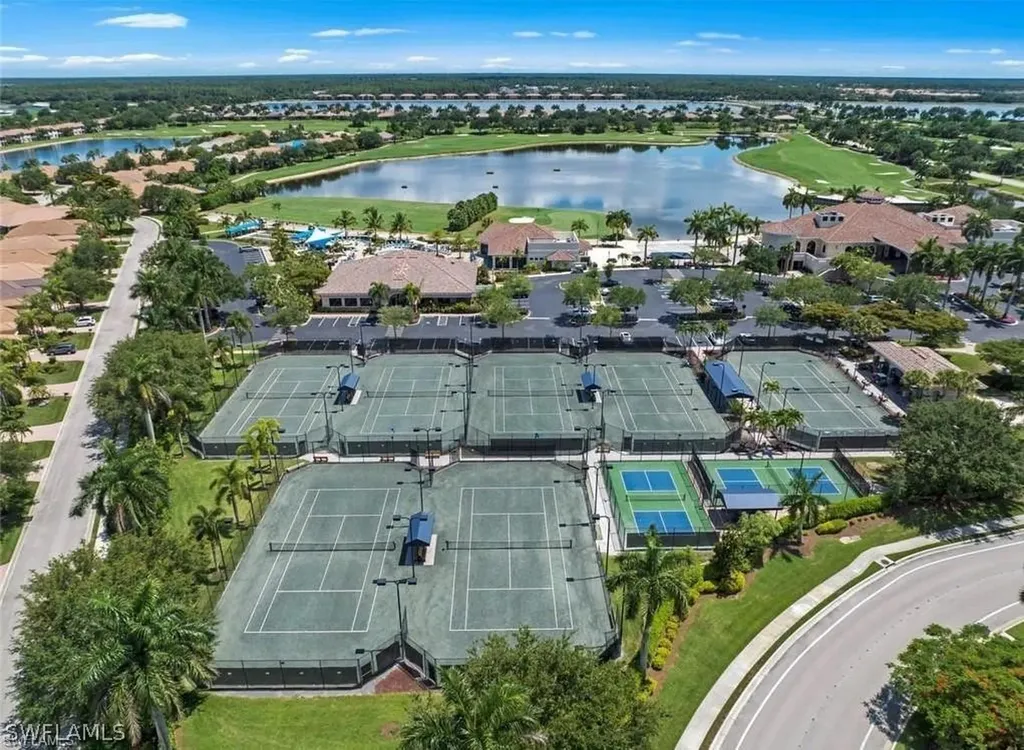 10044 Siesta Bay Drive Naples FL 34120