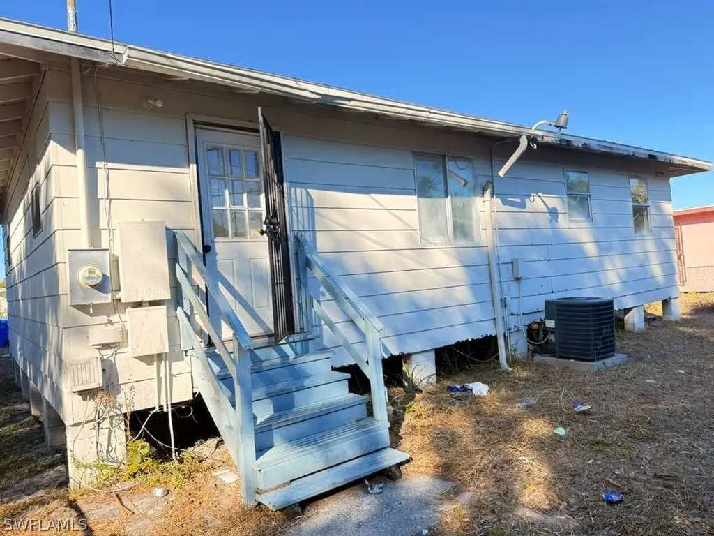 3316 Armstrong Court Fort Myers FL 33916