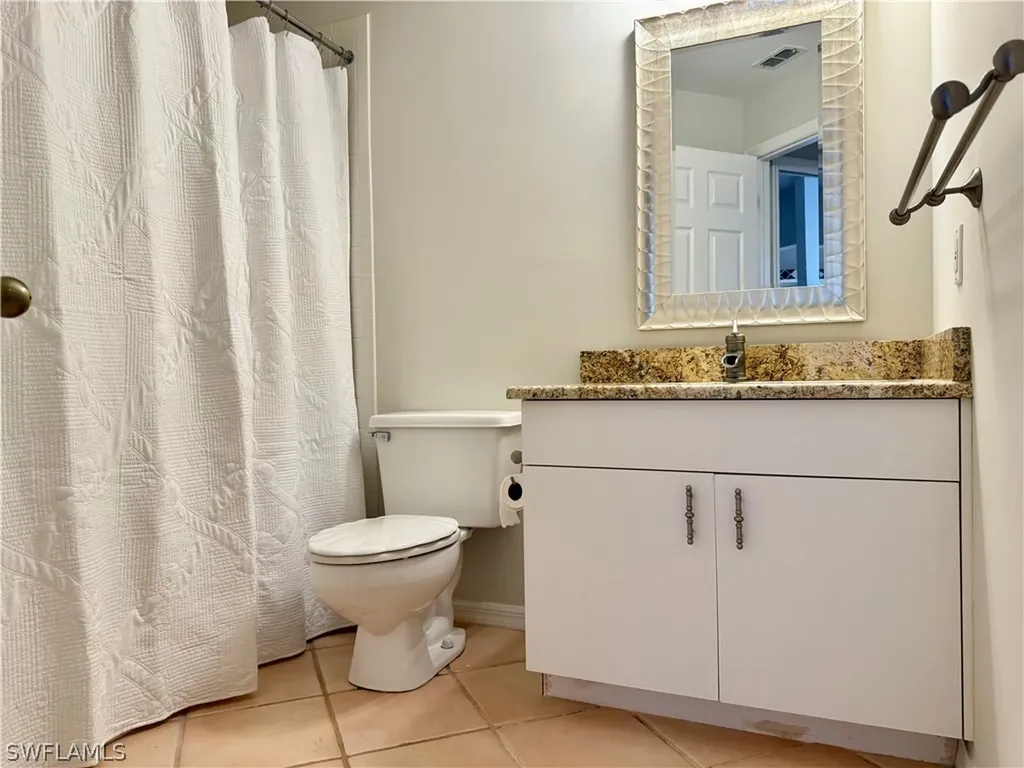 3785 Fieldstone Boulevard Naples FL 34109