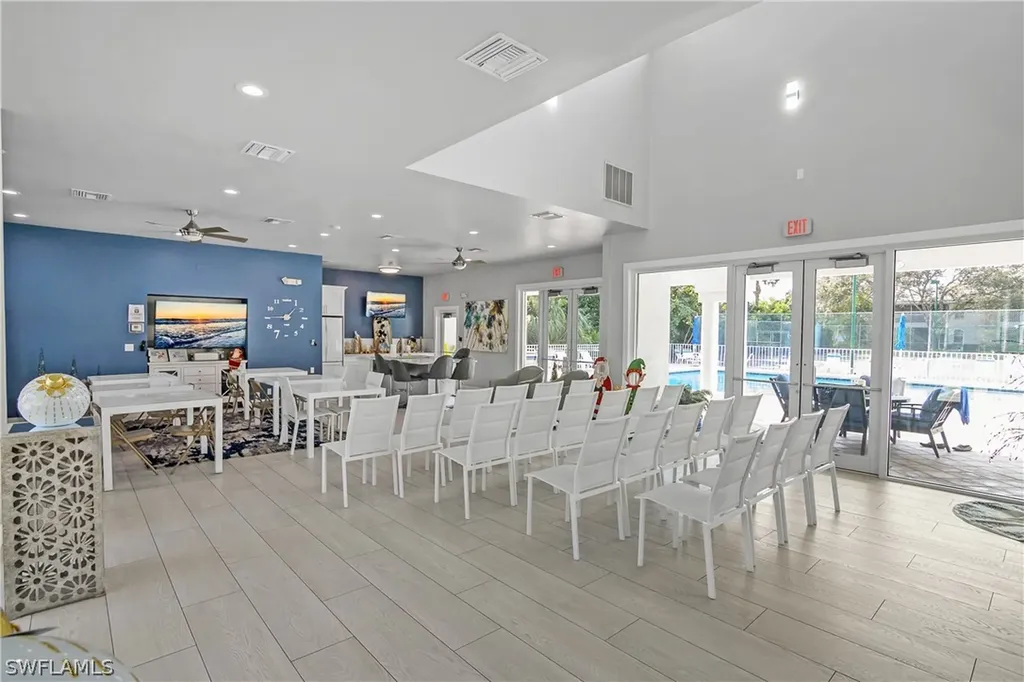 3785 Fieldstone Boulevard Naples FL 34109