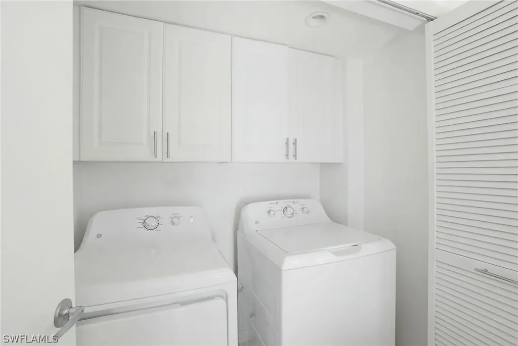53 High Point Circle W Naples FL 34103