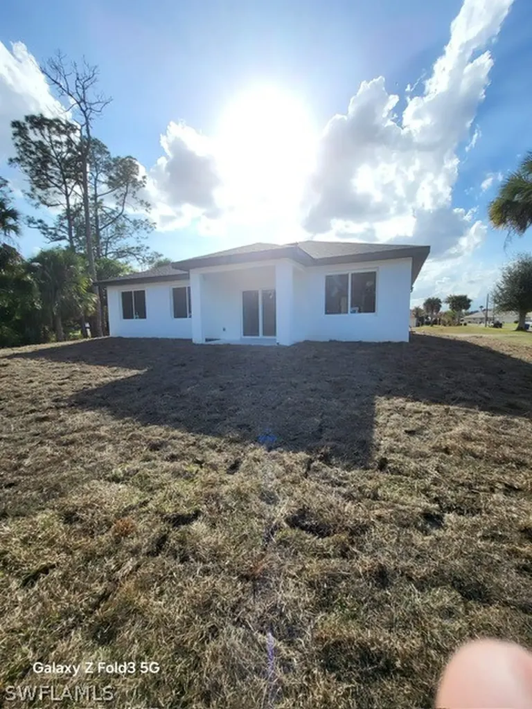 718 Robert Avenue Lehigh Acres FL 33936