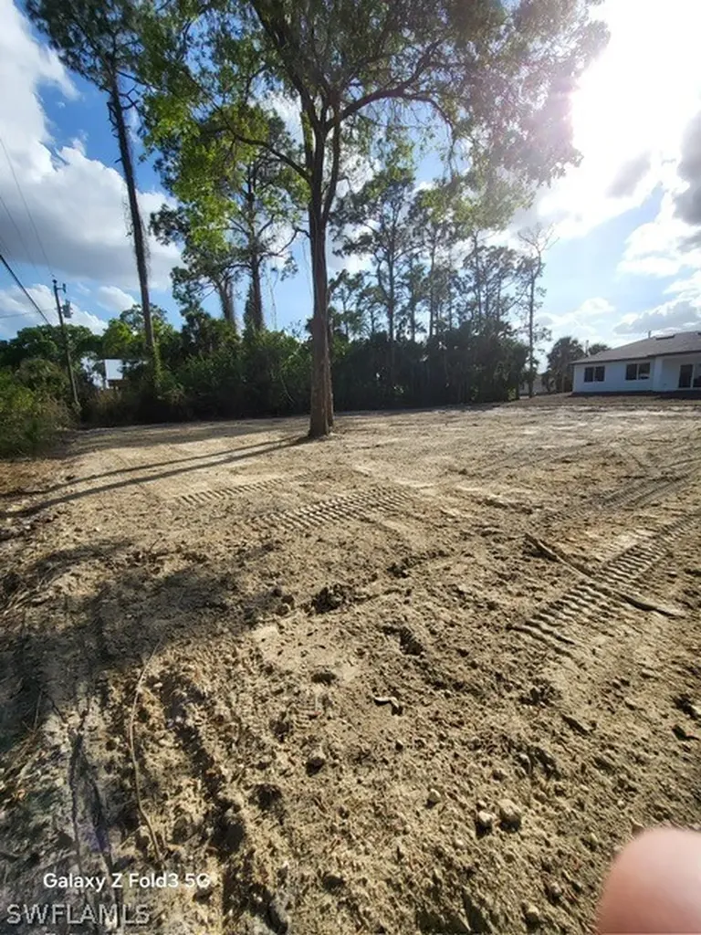 718 Robert Avenue Lehigh Acres FL 33936