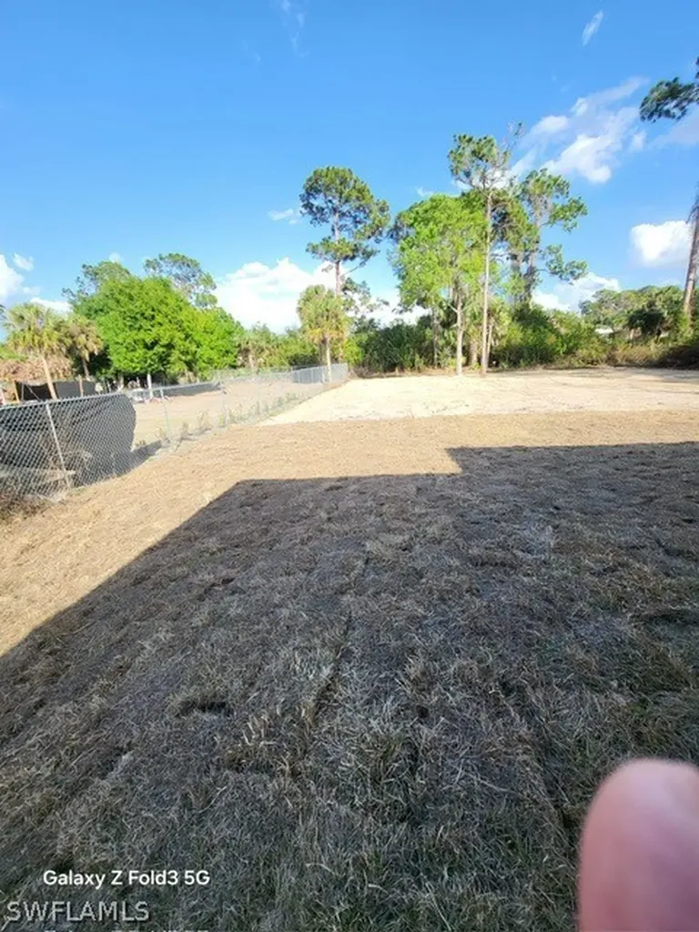718 Robert Avenue Lehigh Acres FL 33936