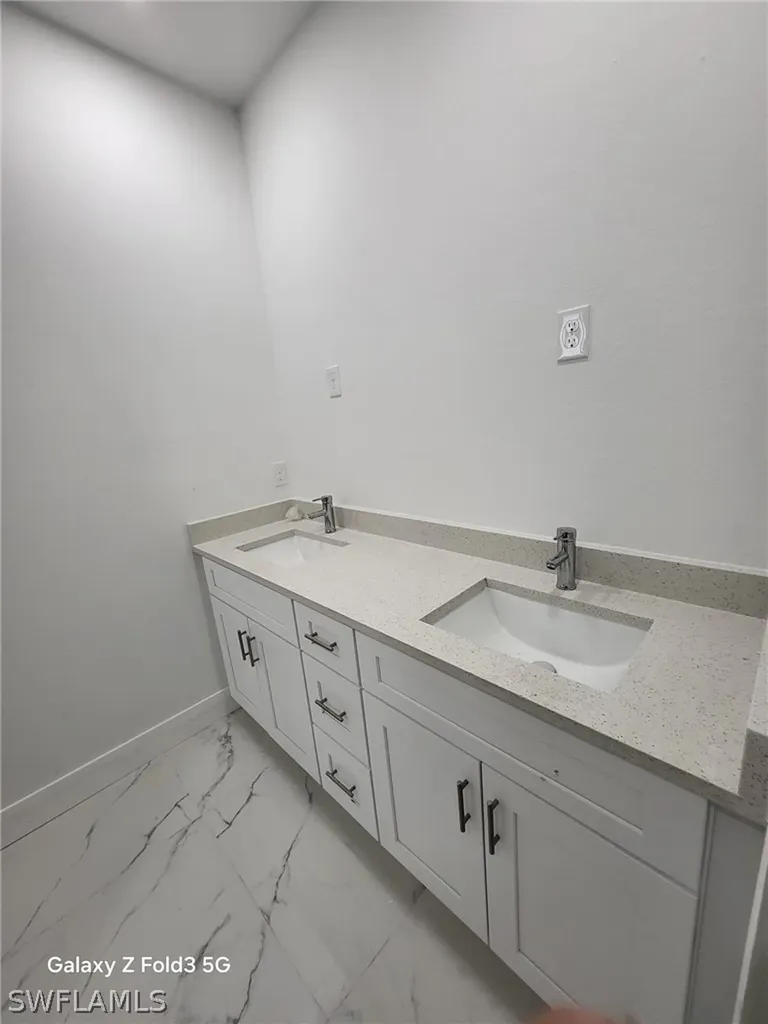 718 Robert Avenue Lehigh Acres FL 33936