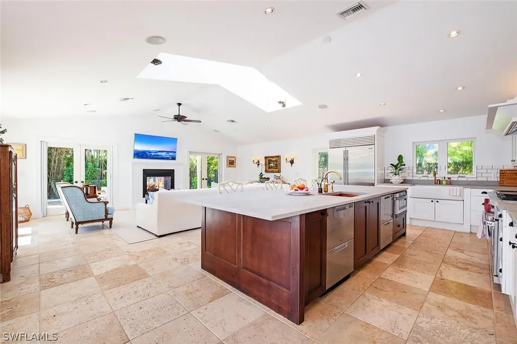 4875 Whispering Pine Way Naples FL 34103
