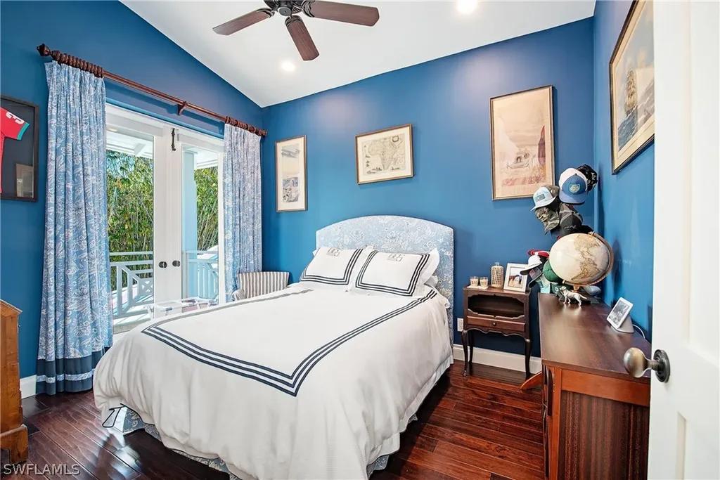 4875 Whispering Pine Way Naples FL 34103