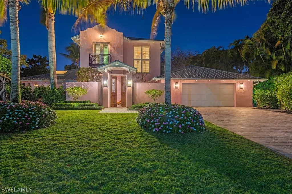 4875 Whispering Pine Way Naples FL 34103