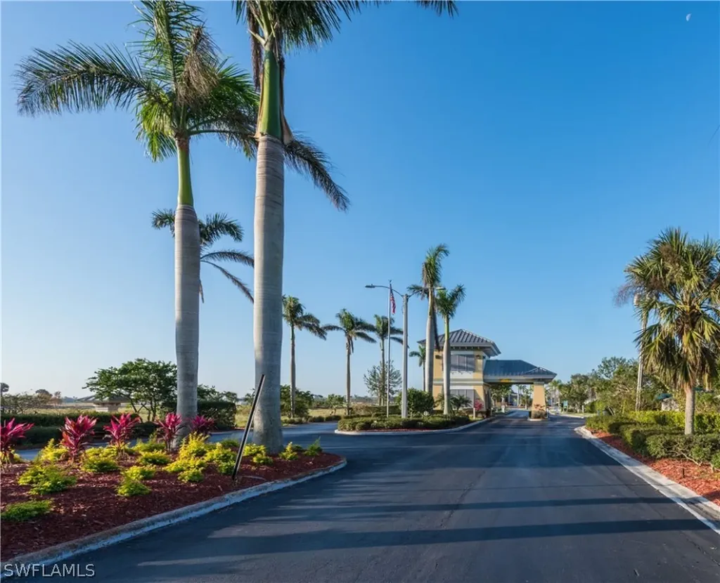 18516 Royal Hammock Boulevard Naples FL 34114