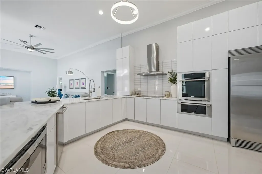 1520 Oakes Boulevard Naples FL 34119
