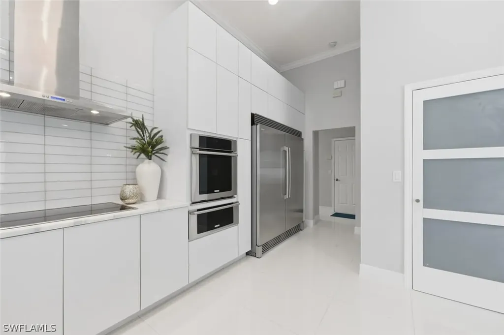 1520 Oakes Boulevard Naples FL 34119