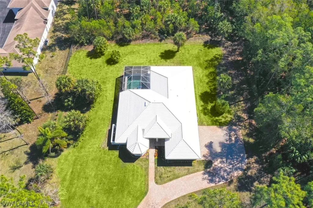 1520 Oakes Boulevard Naples FL 34119