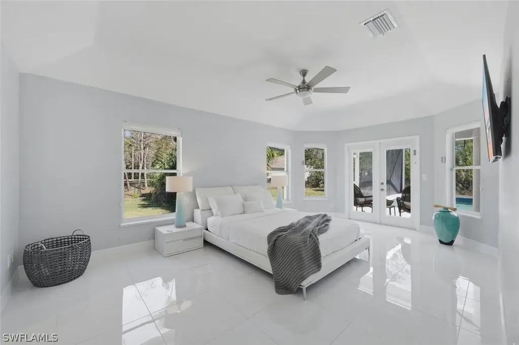 1520 Oakes Boulevard Naples FL 34119