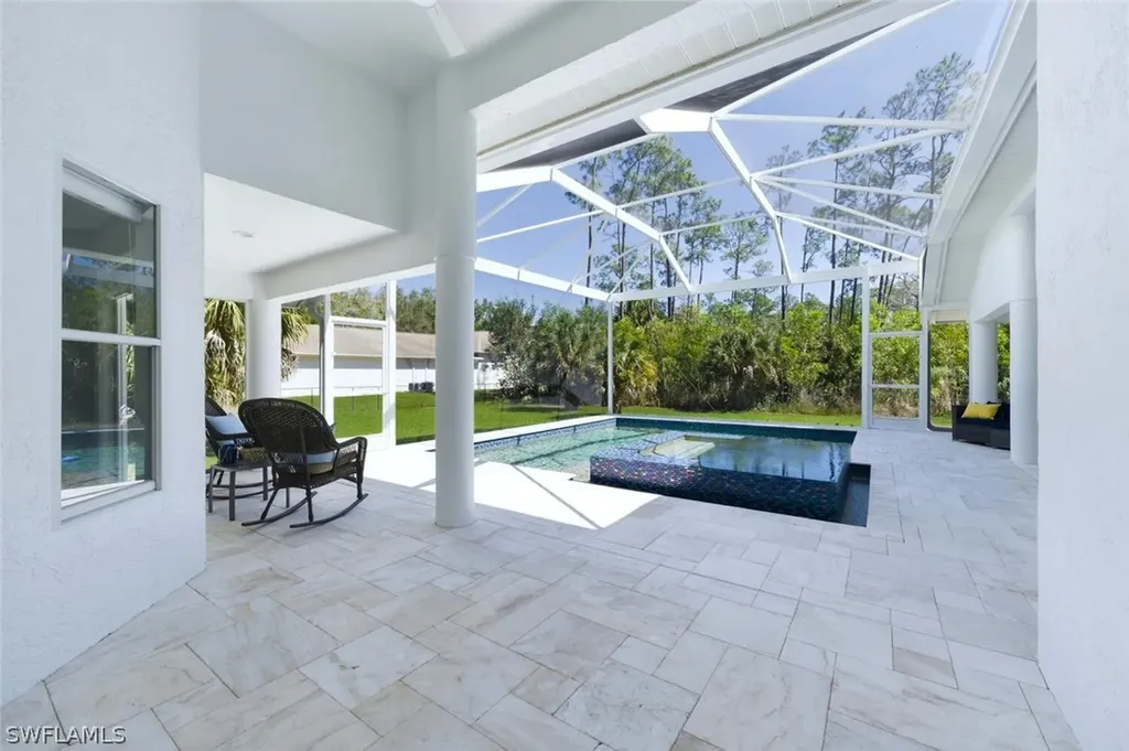 1520 Oakes Boulevard Naples FL 34119