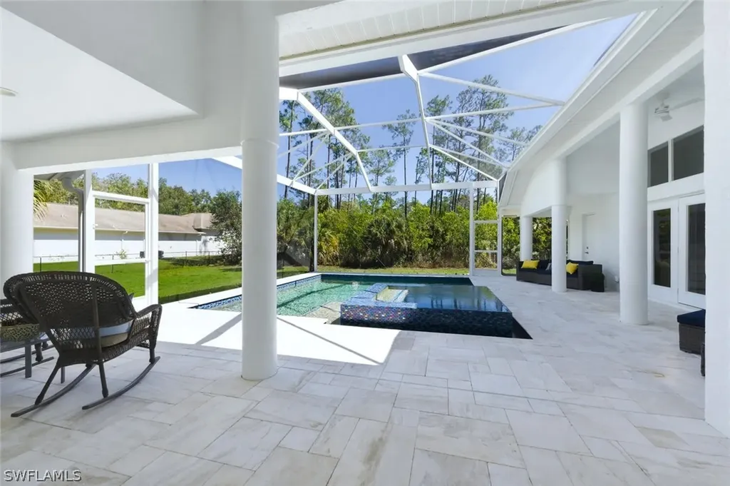 1520 Oakes Boulevard Naples FL 34119