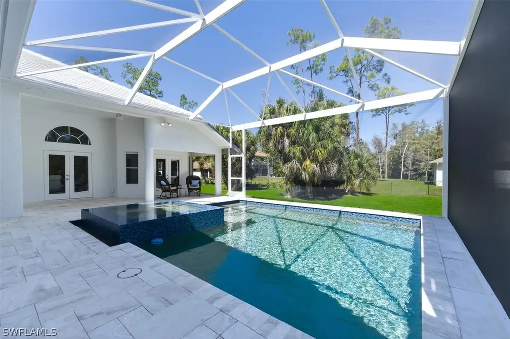 1520 Oakes Boulevard Naples FL 34119