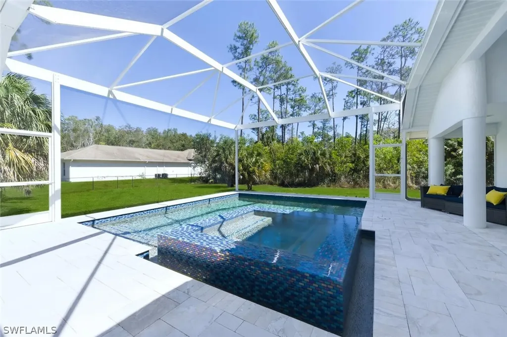 1520 Oakes Boulevard Naples FL 34119