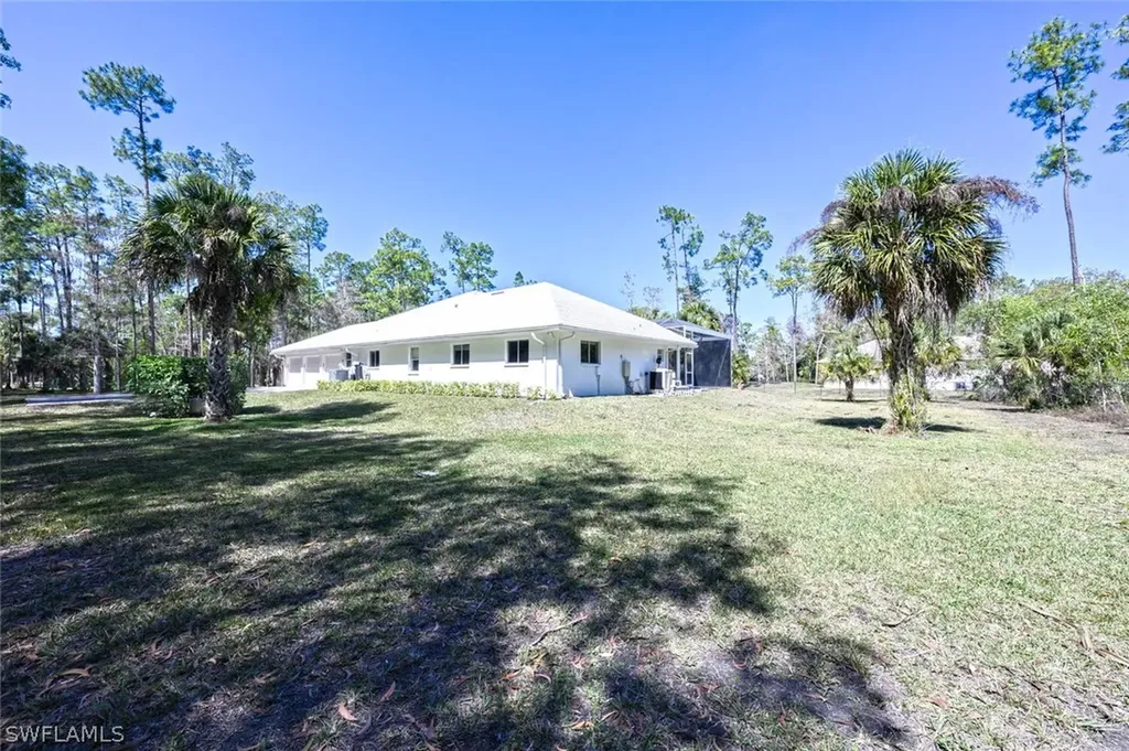 1520 Oakes Boulevard Naples FL 34119