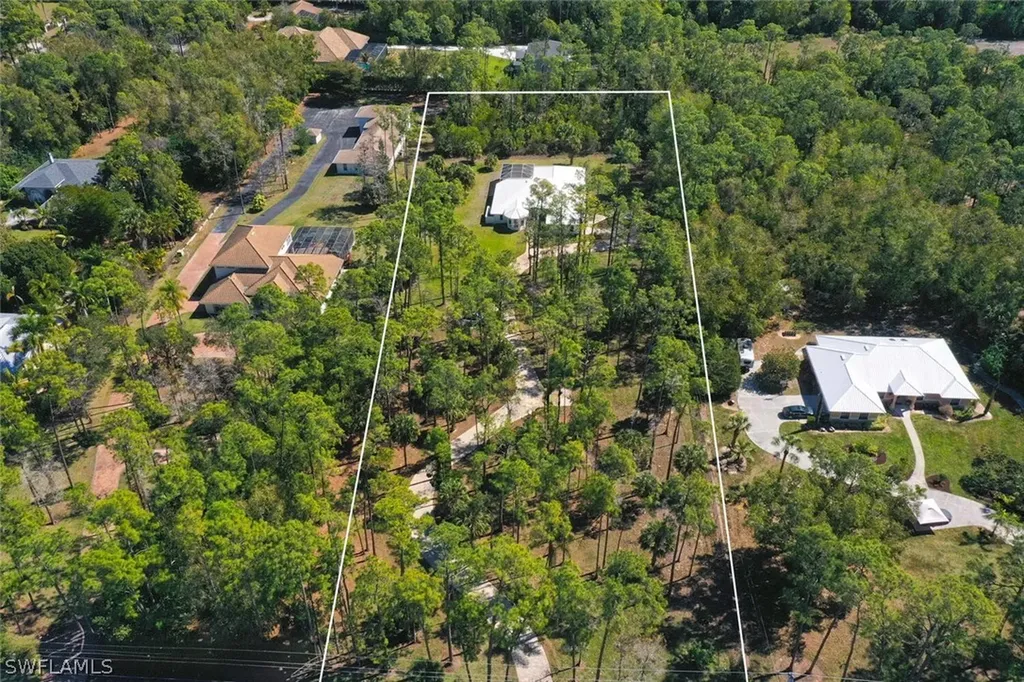 1520 Oakes Boulevard Naples FL 34119
