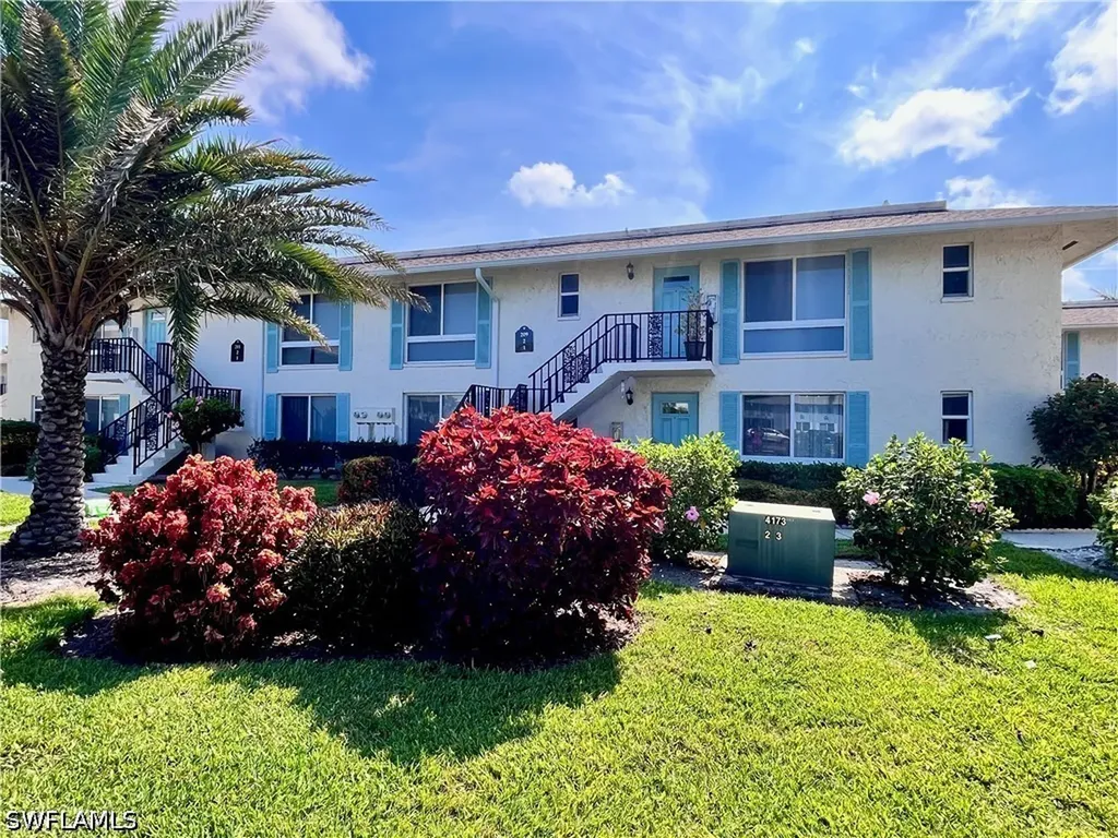 209 Palm Drive Naples FL 34112