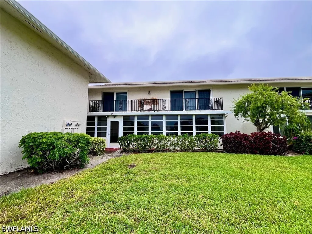 209 Palm Drive Naples FL 34112