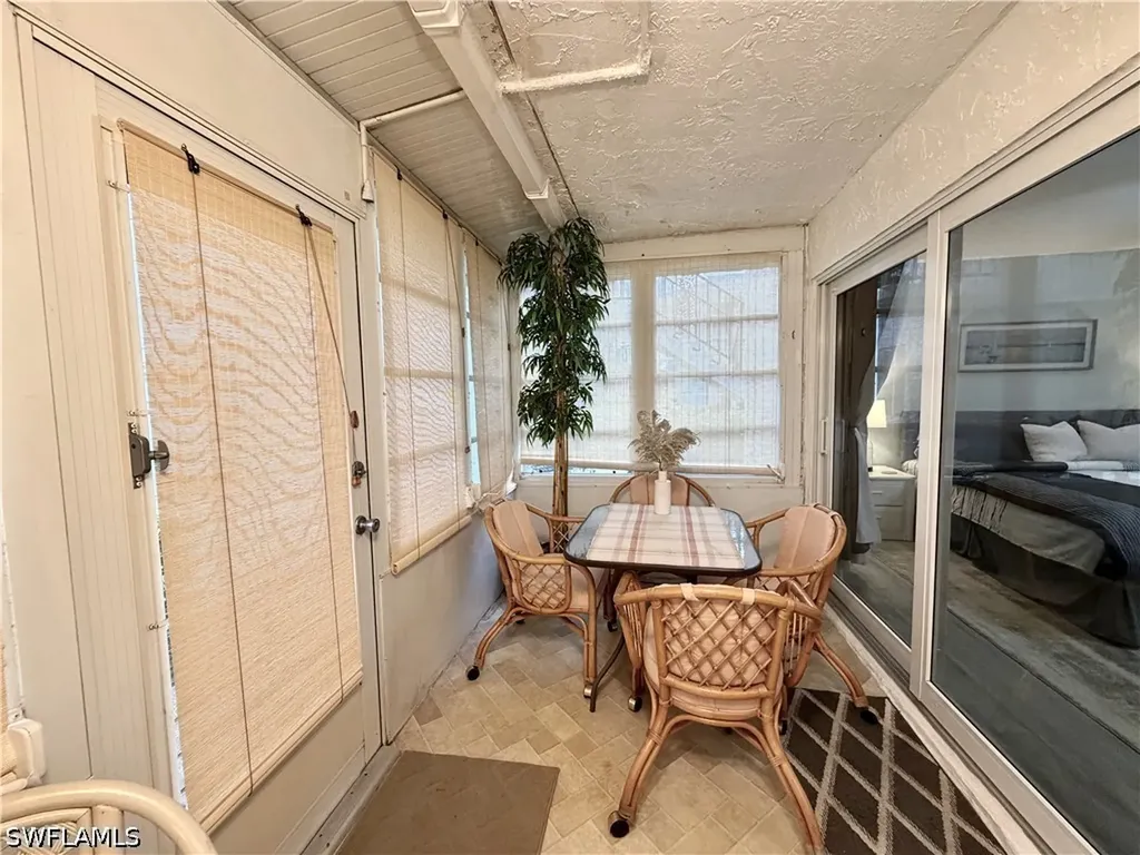 209 Palm Drive Naples FL 34112