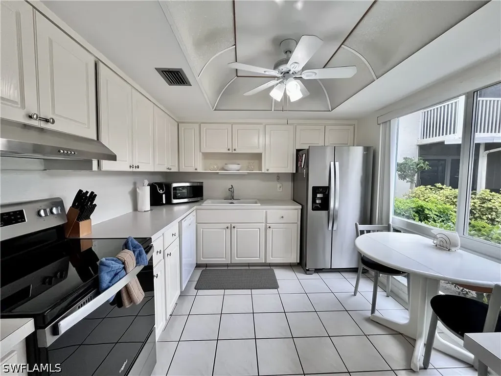 209 Palm Drive Naples FL 34112
