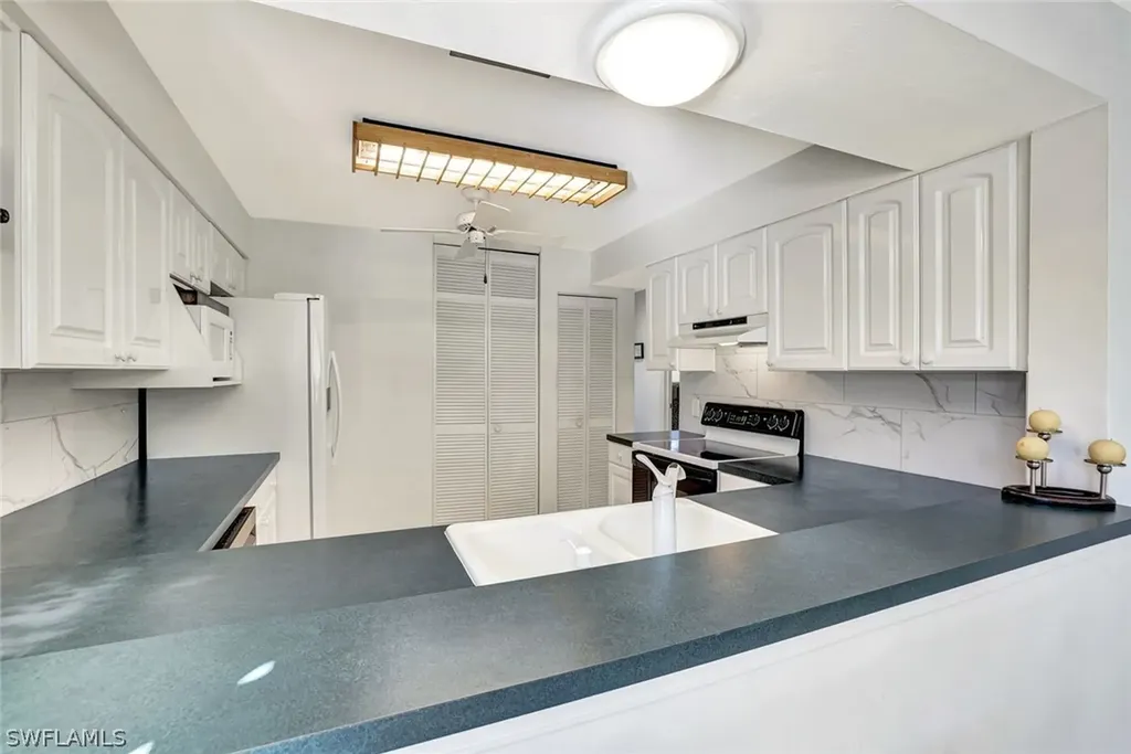 910 Vanderbilt Beach Road Naples FL 34108