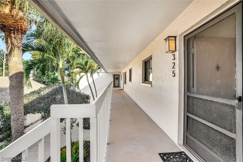 910 Vanderbilt Beach Road Naples FL 34108