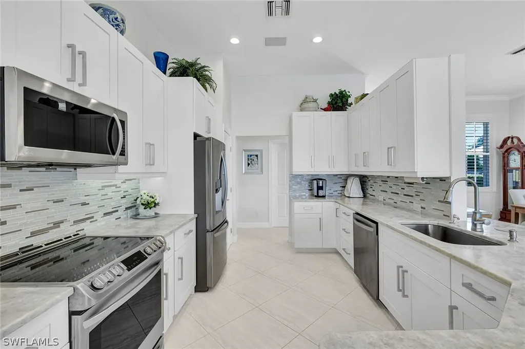 24792 Hollybrier Lane Bonita Springs FL 34134