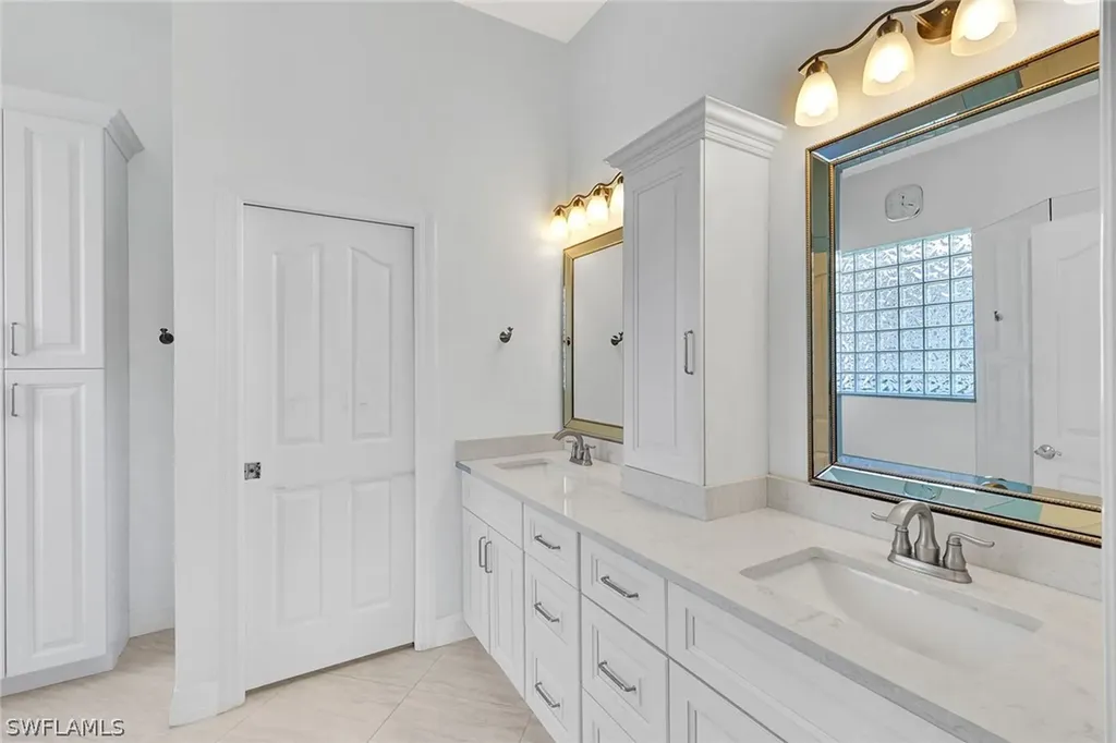 24792 Hollybrier Lane Bonita Springs FL 34134