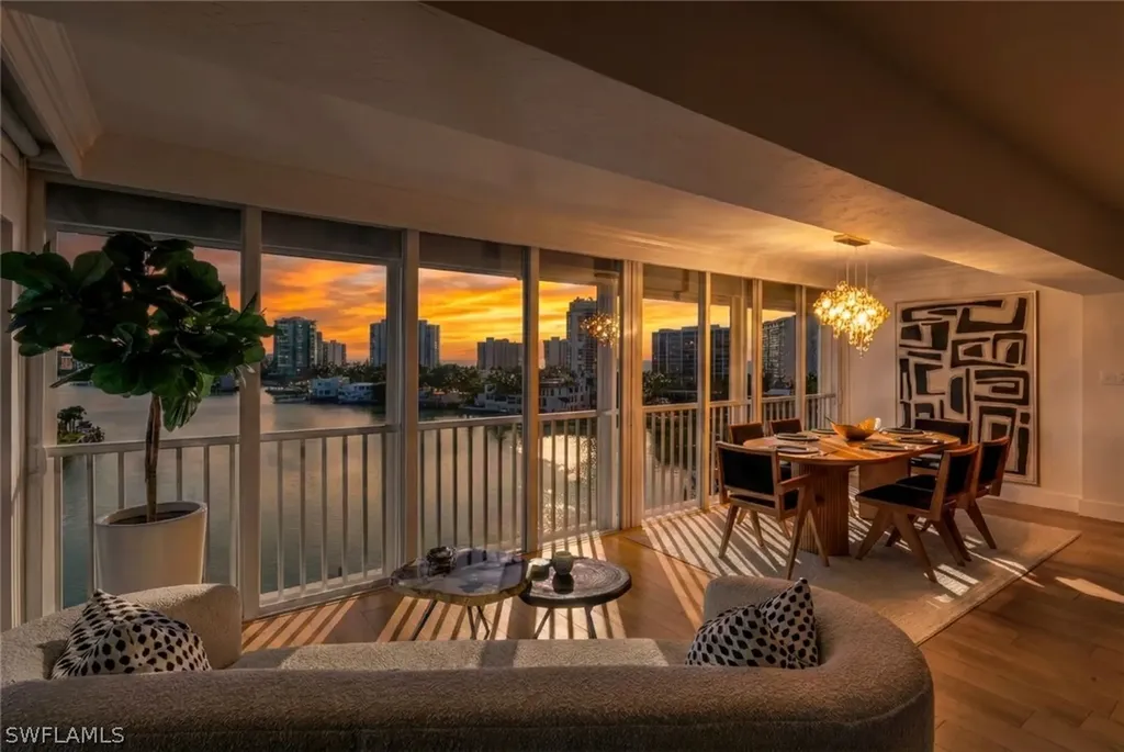 250 Park Shore Drive Naples FL 34103