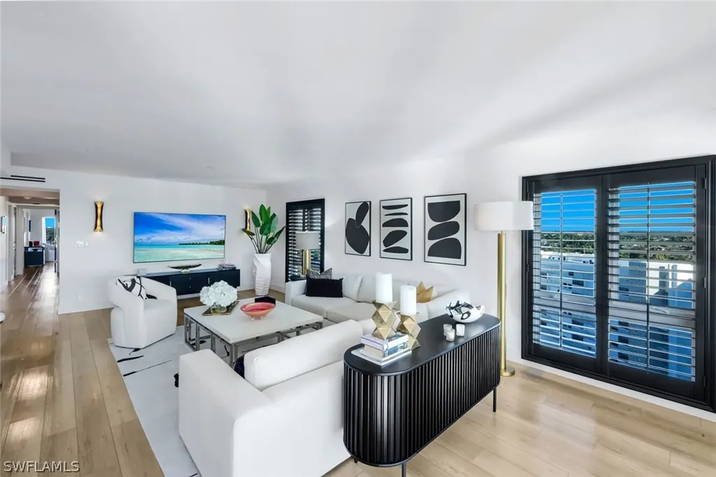 250 Park Shore Drive Naples FL 34103