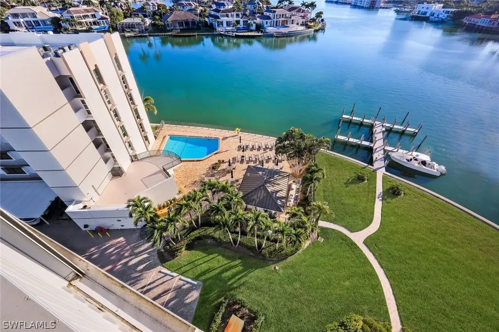 250 Park Shore Drive Naples FL 34103