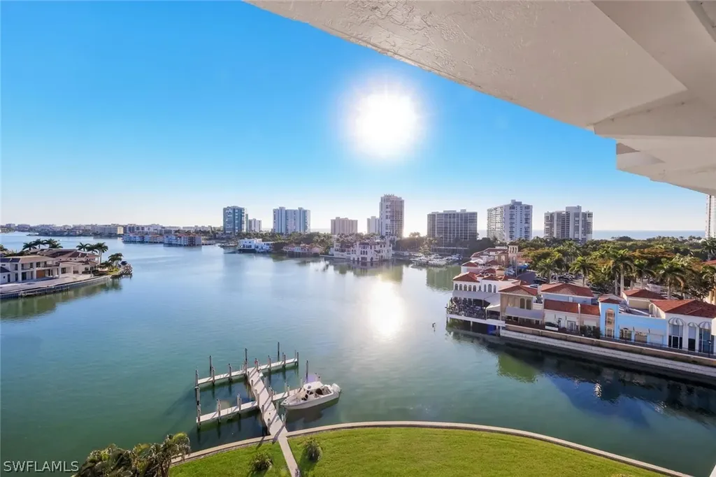 250 Park Shore Drive Naples FL 34103