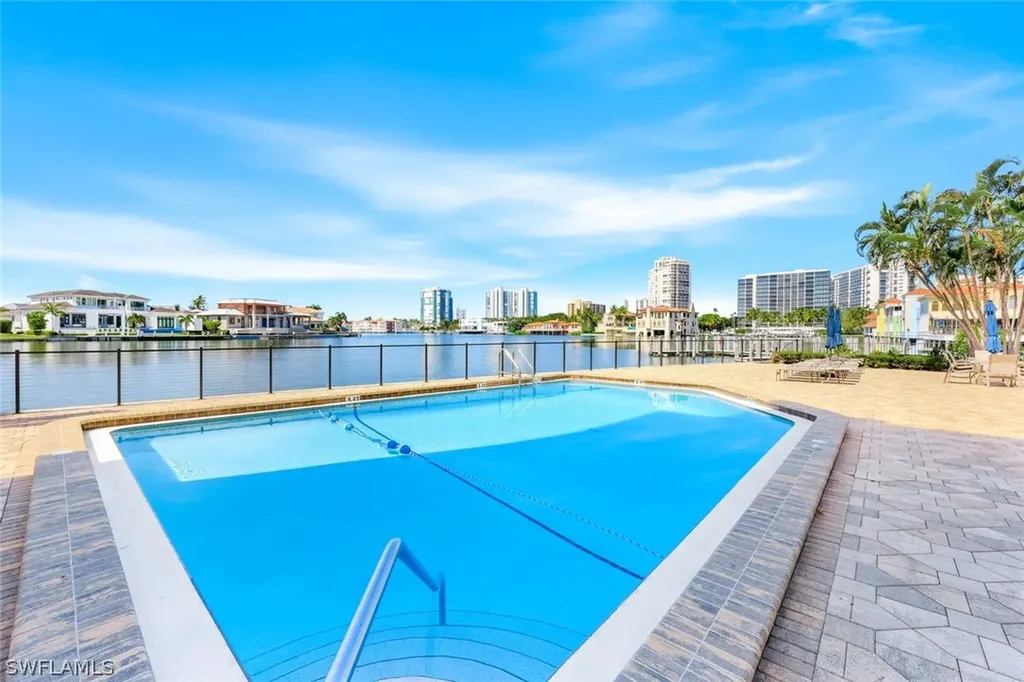 250 Park Shore Drive Naples FL 34103