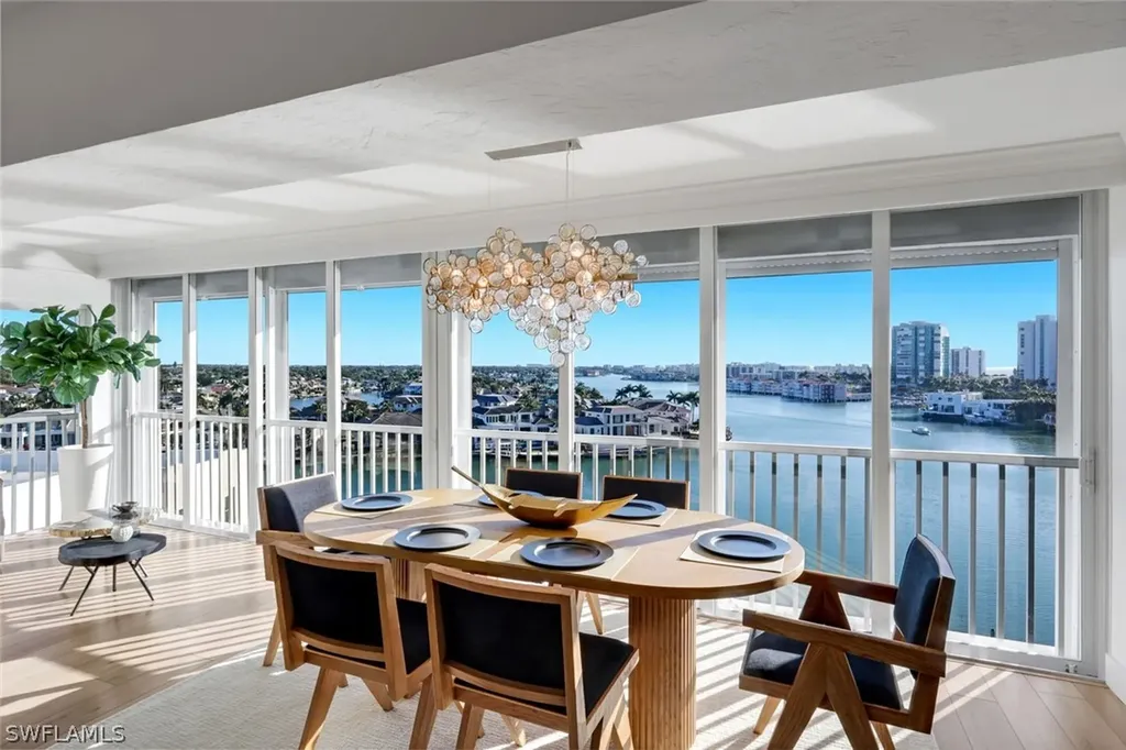 250 Park Shore Drive Naples FL 34103