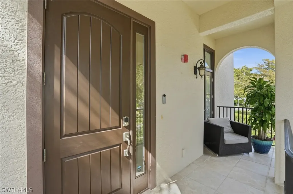 1008 7th Street S Naples FL 34102