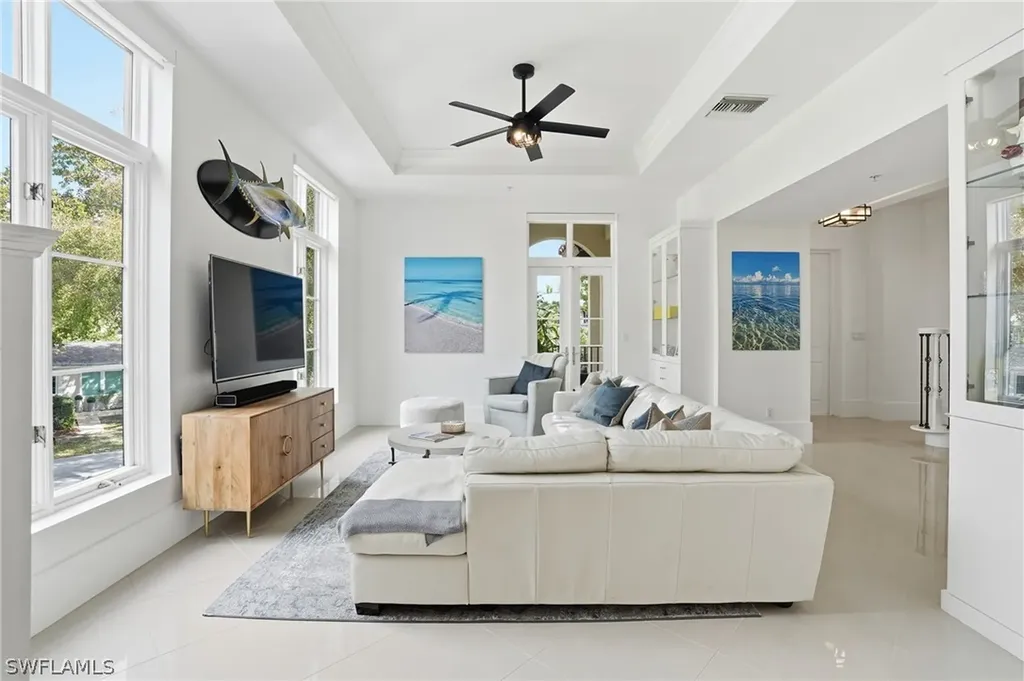 1008 7th Street S Naples FL 34102
