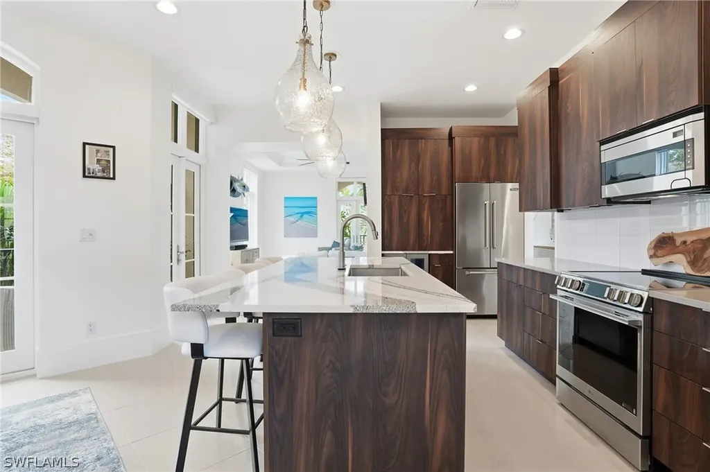 1008 7th Street S Naples FL 34102