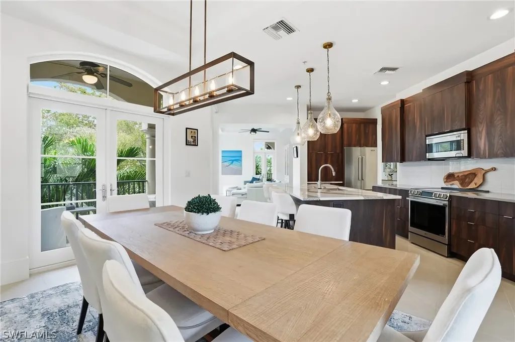 1008 7th Street S Naples FL 34102
