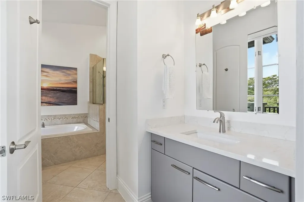 1008 7th Street S Naples FL 34102