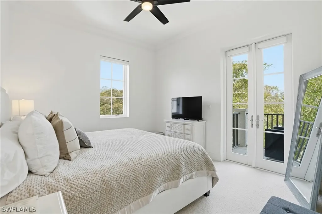 1008 7th Street S Naples FL 34102