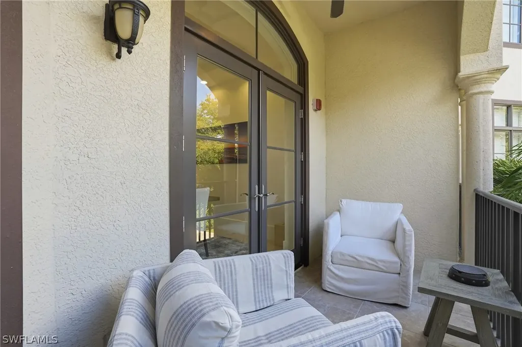 1008 7th Street S Naples FL 34102