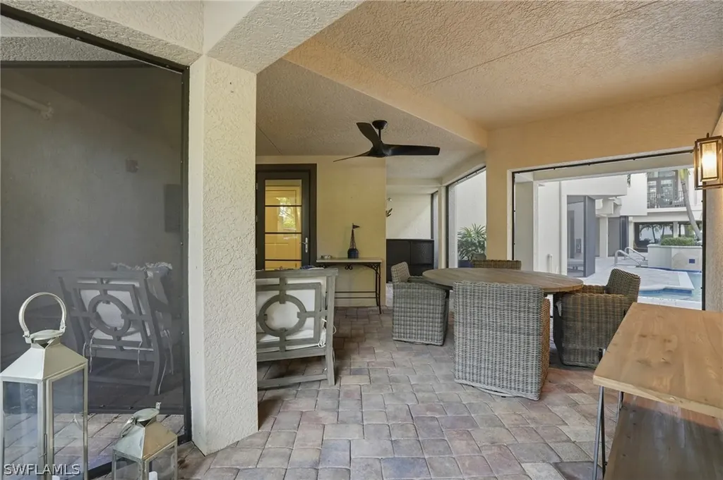 1008 7th Street S Naples FL 34102