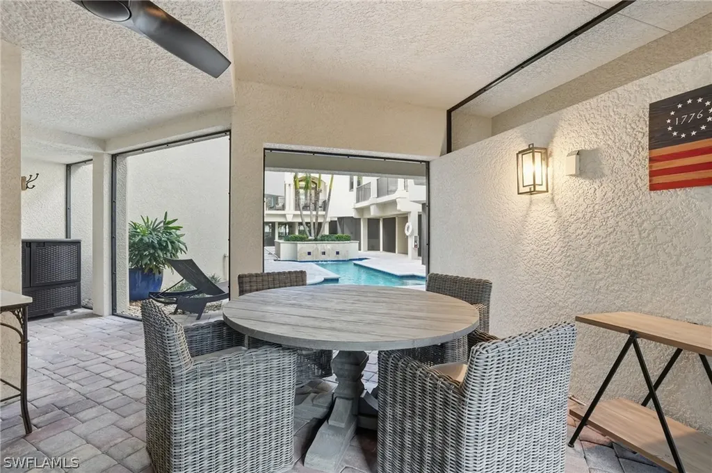 1008 7th Street S Naples FL 34102