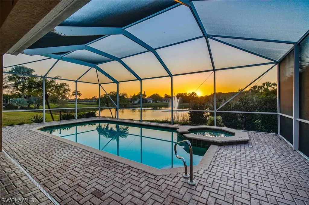 43 Glen Eagle Circle Naples FL 34104