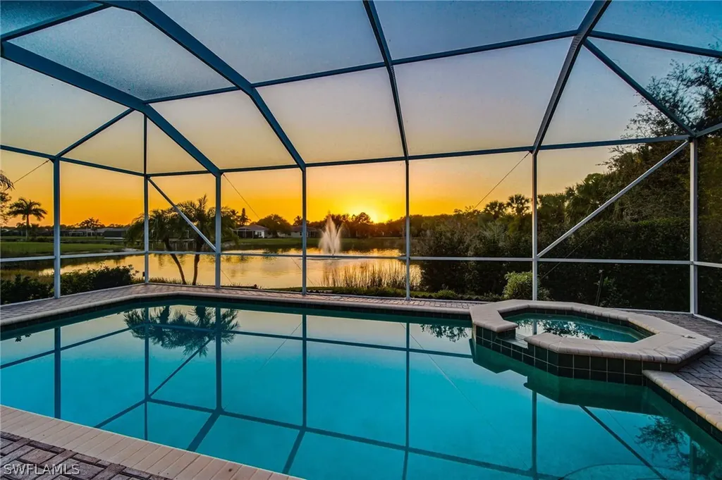 43 Glen Eagle Circle Naples FL 34104