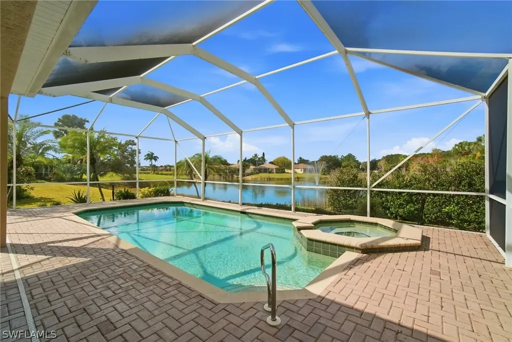 43 Glen Eagle Circle Naples FL 34104